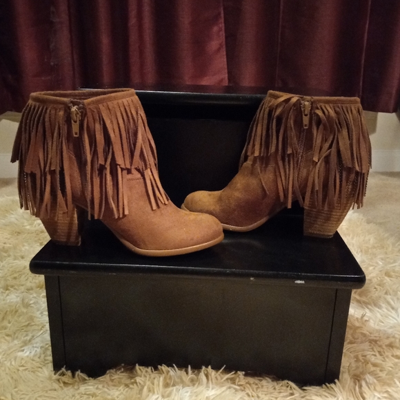 Heeled Booties - Picture 2 of 9